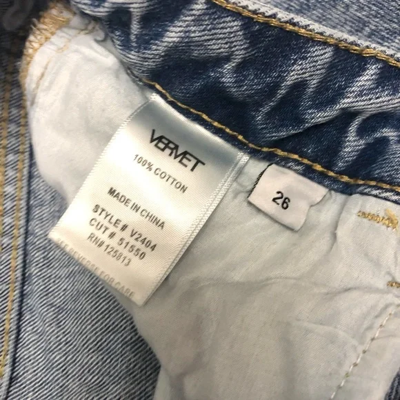 Vervet Casual Distressed Jeans - Picture 3 of 6